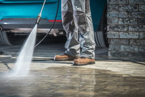 Best Pool Deck Cleaning  in Eastpoint, FL